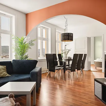 Live As A Local! I 350m To Bryggen And Floibanen 公寓